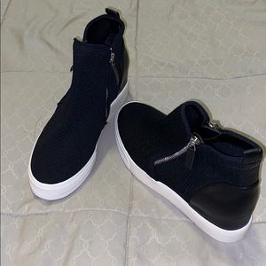 Steve Madden Wedge Sneakers Size 8